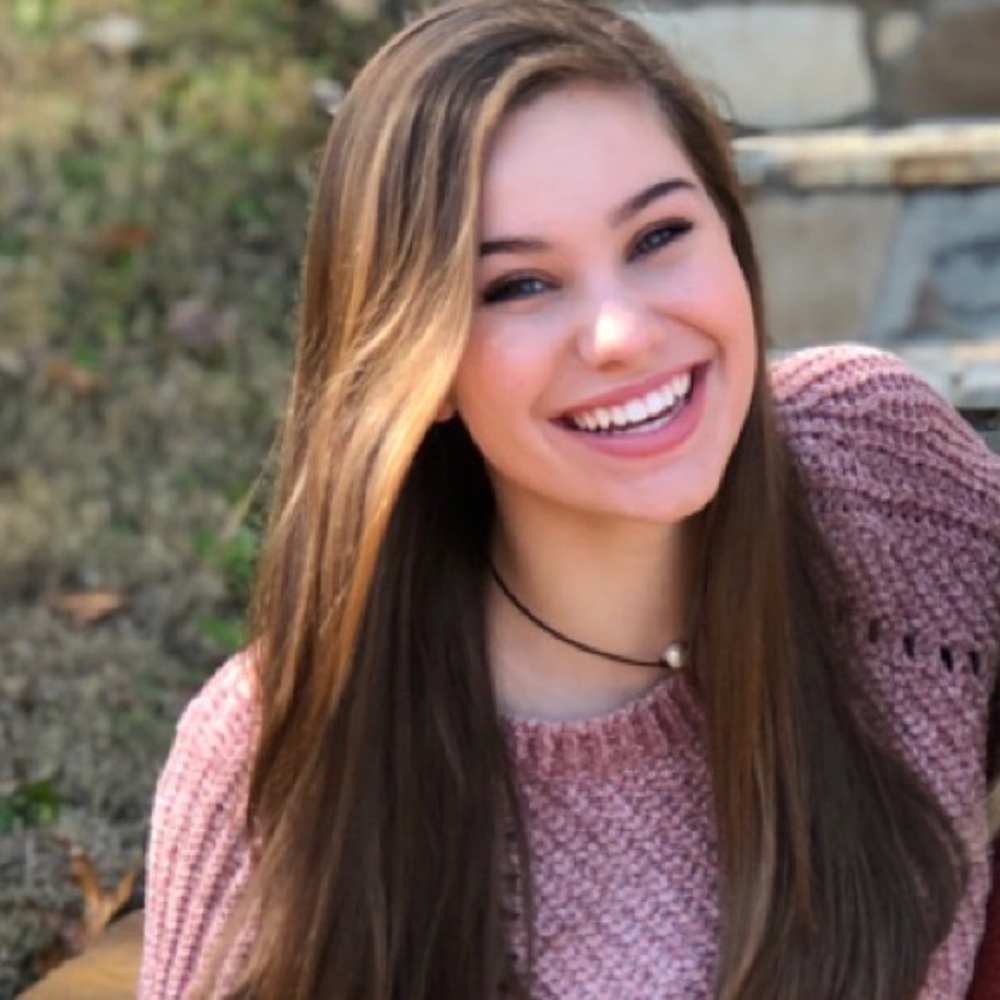 Meet your Posher, Cece